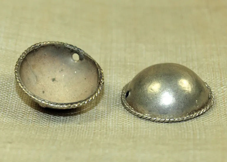 Vintage Thai Silver Clothing Decal, 18mm